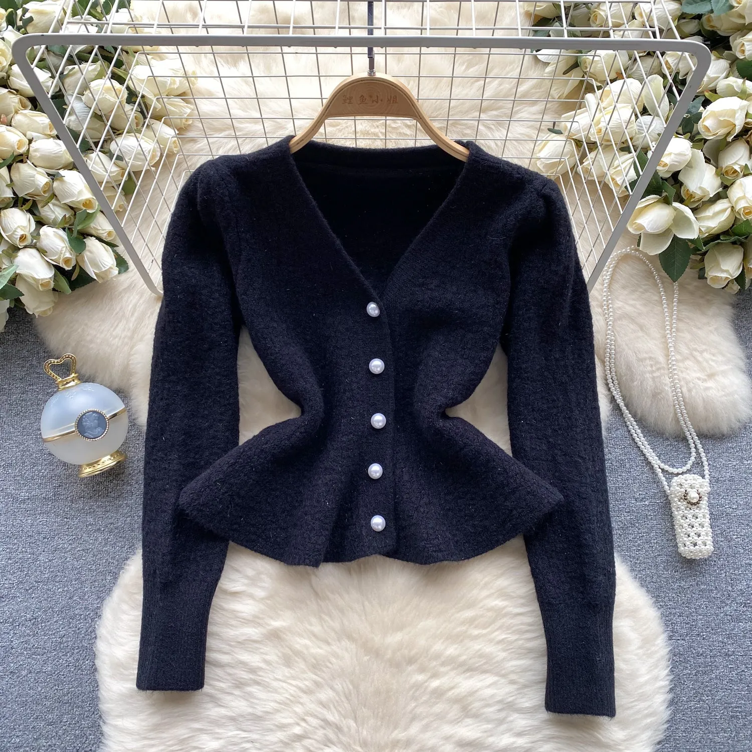 Elegant Single-breasted V-neck Cardigan