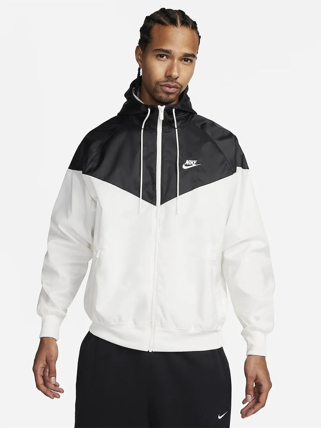 Nike Windrunner felpa bianco con cappuccio e zip
