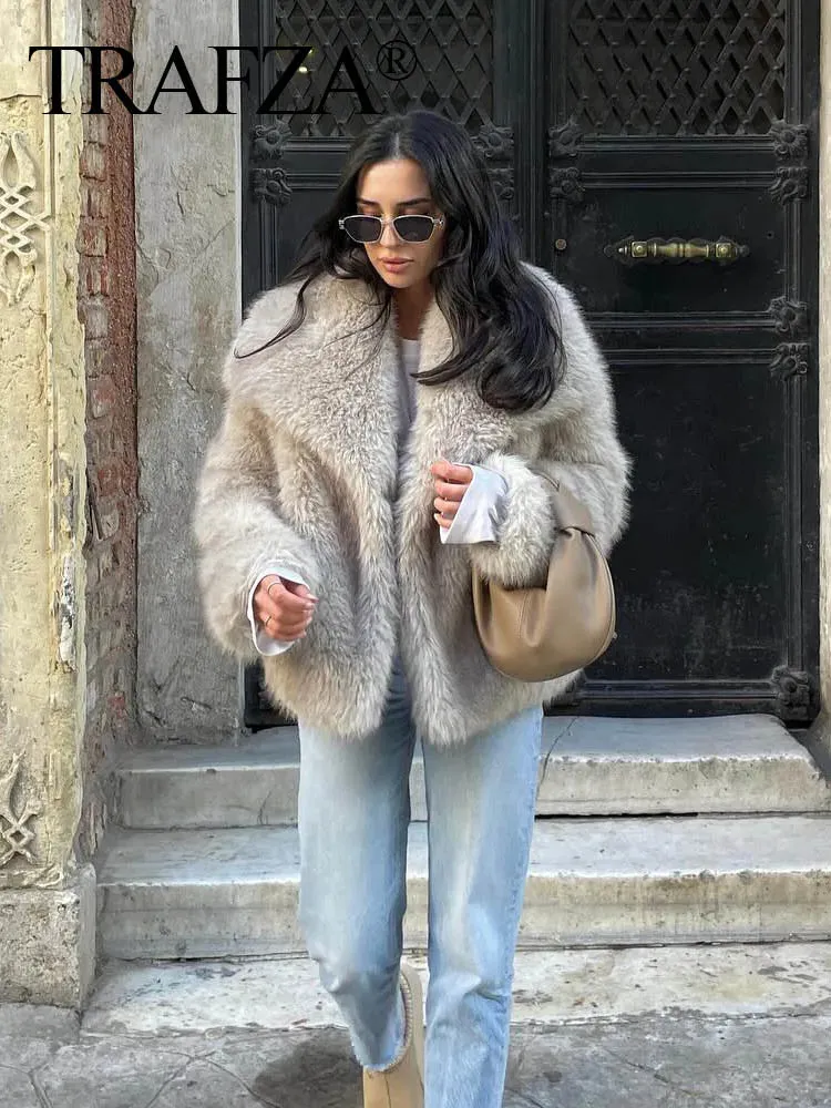 Women's Cropped Faux Fur Long Sleeve Front Snap-Button Lapel Collar Thick Coat